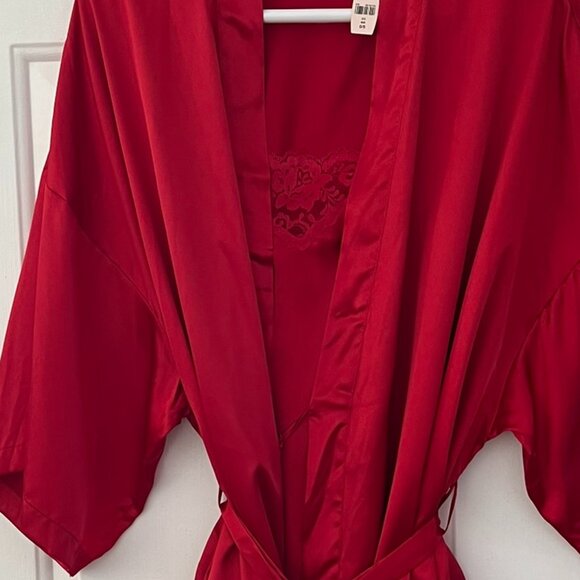 Victoria's Secret Angels Woman's Red Satin/Lace Robe/Nighty Set Sz Med - Picture 10 of 11